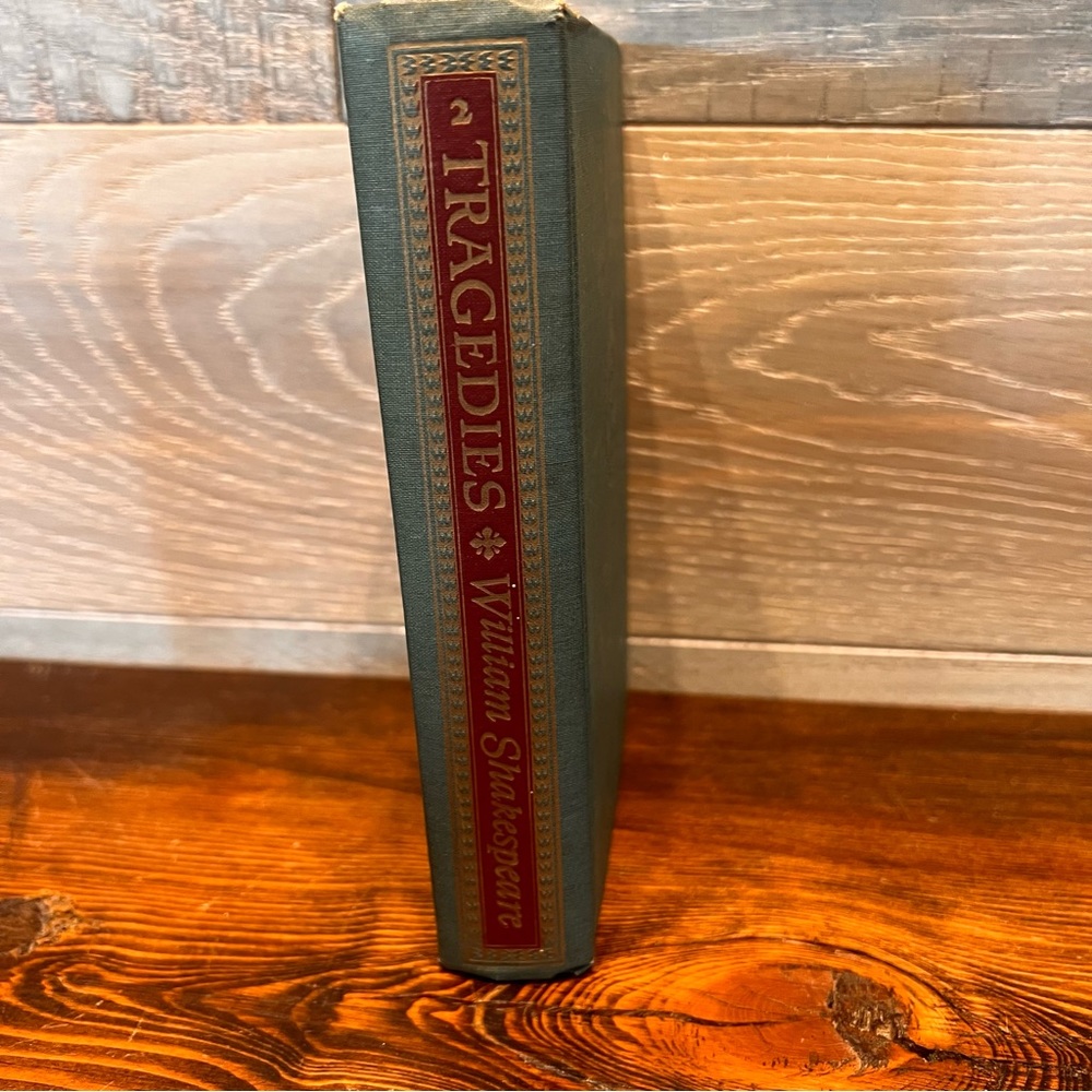 The Tragedies‎ of William Shakespeare Volume 2 - 1944 Hardcover